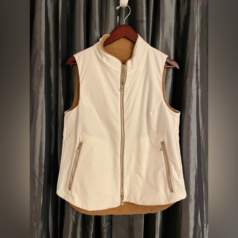 Peter Millar women’s surge full zip vest size medium